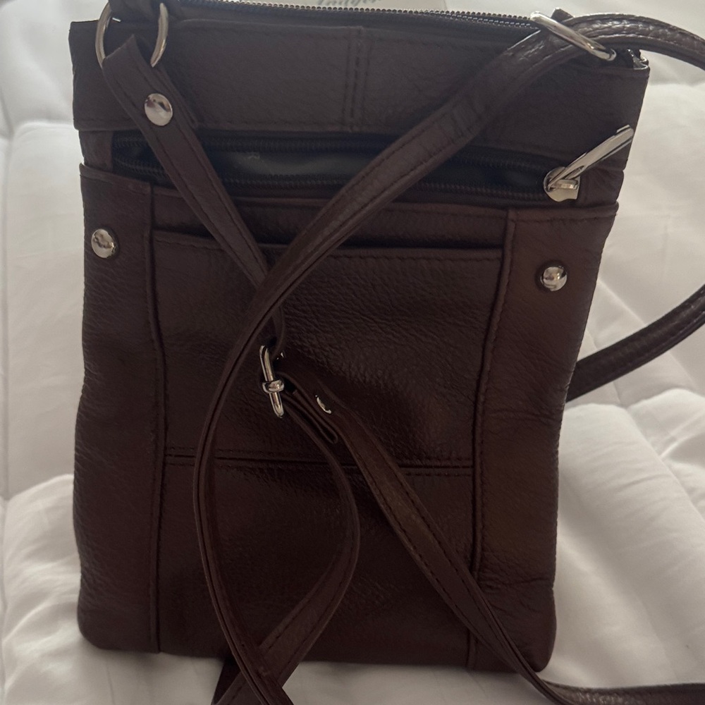 Elegant Brown Leather Crossbody Bag